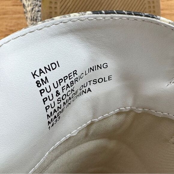 Steve Madden Kandi Snakeskin Horsebit Buckle Slide Loafers Cream Grey 8 - Picture 10 of 11